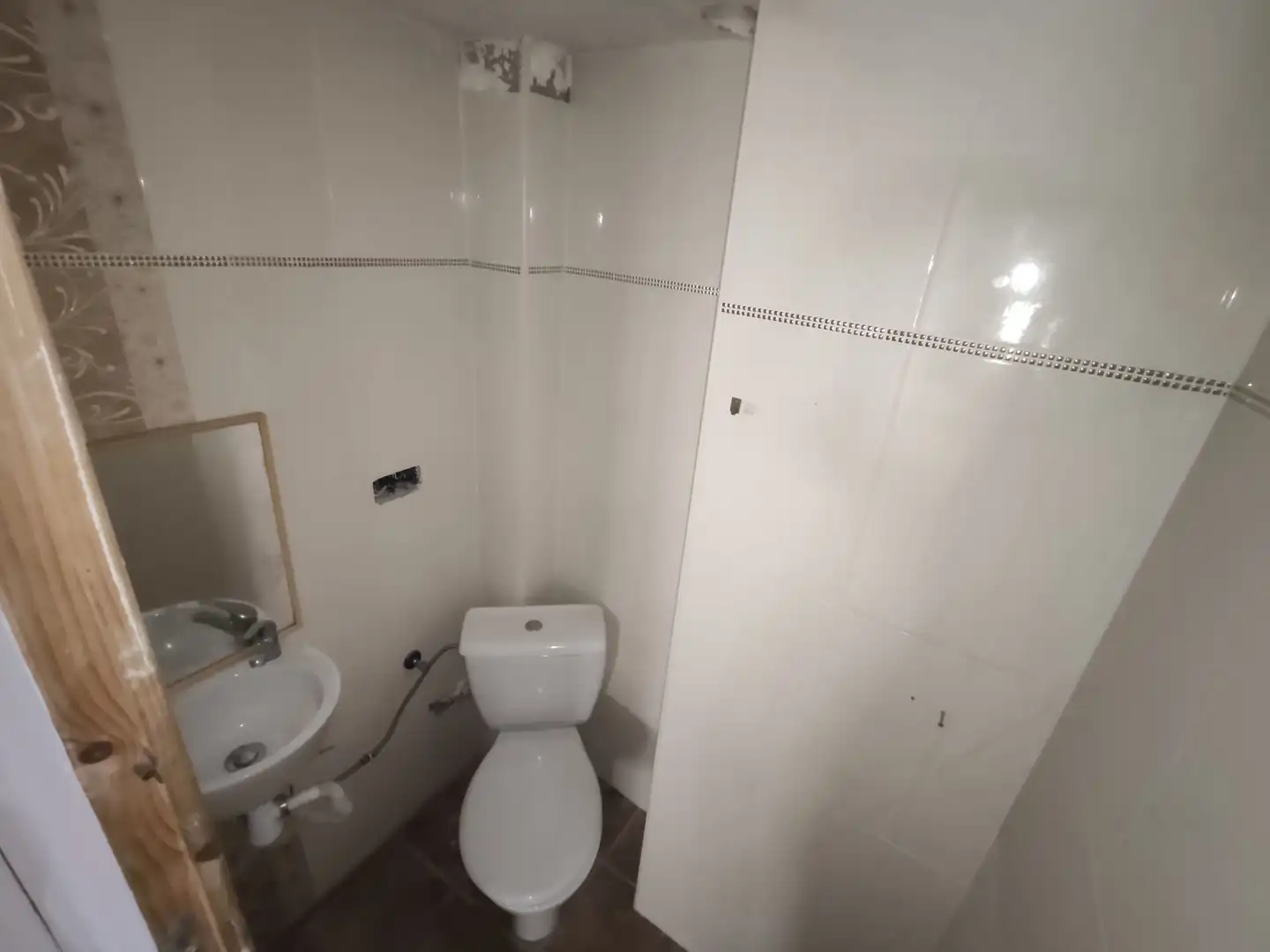 Baño de Local de alquiler en Montcada i Reixac