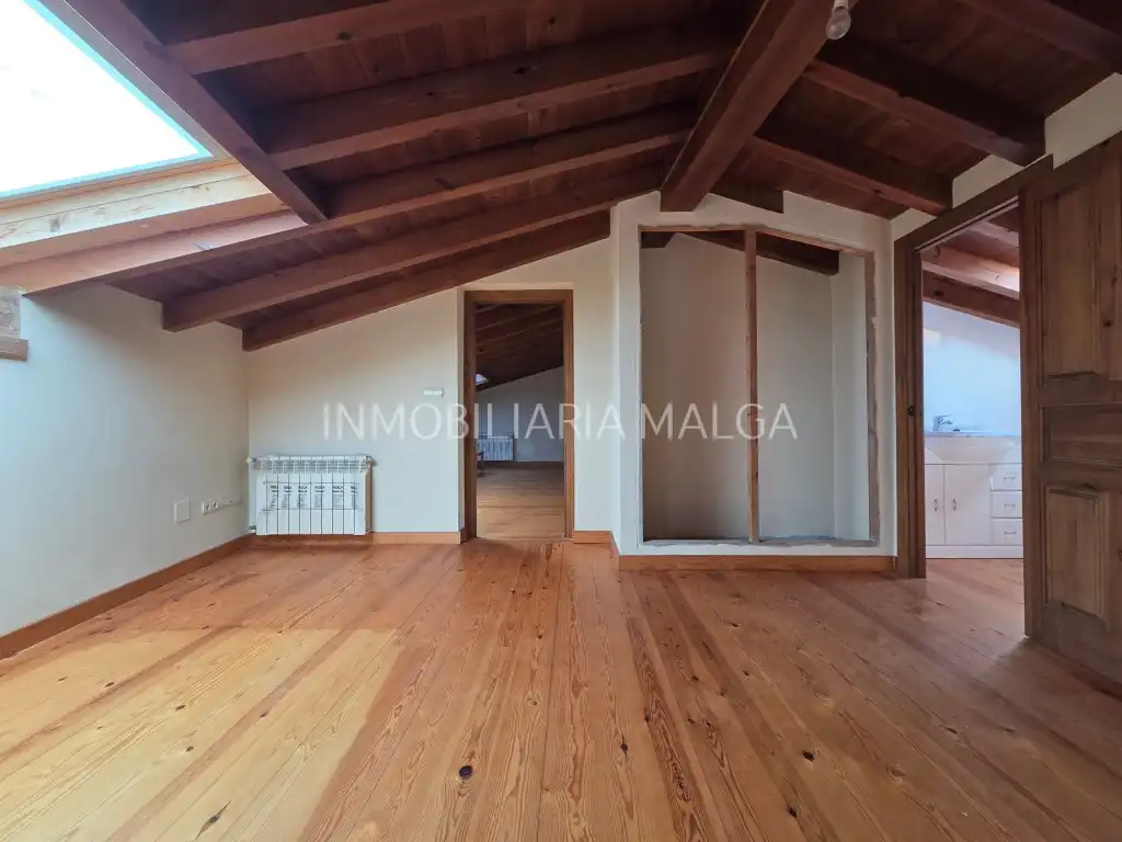 Casa o chalet en venta en Colunga con Calefacción, Parquet y Terraza
