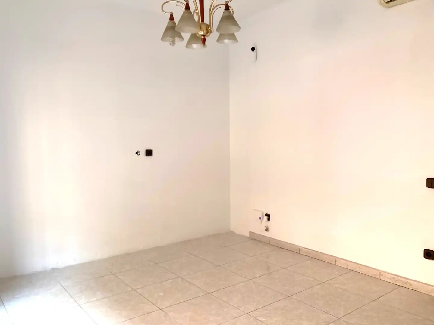 Piso en venta en L'Hospitalet de Llobregat con Aire acondicionado y Calefacción