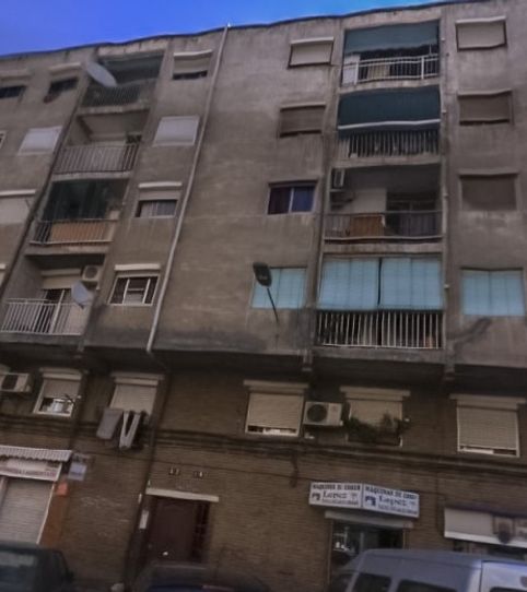 Foto 2 de Piso en venta en Carrer de Juan Valera, Llefià, Badalona