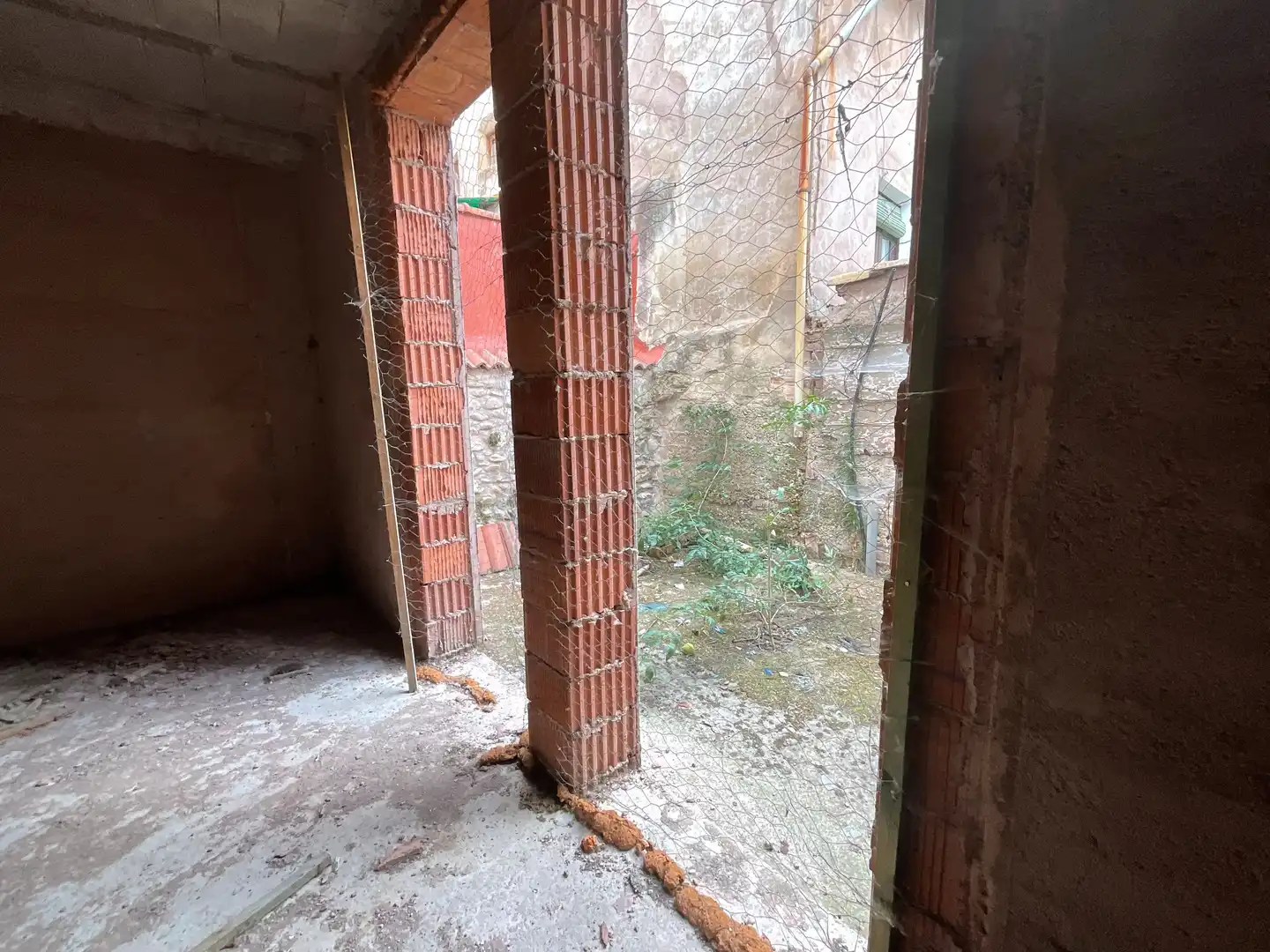 Casa adosada en venta en Castañares de Rioja