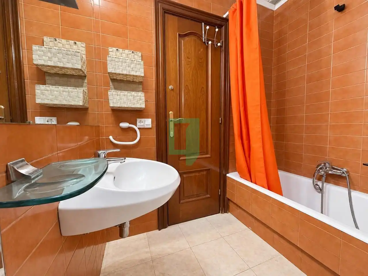 Bathroom of Flat for sale in Badalona  with Air Conditioner and Balcony