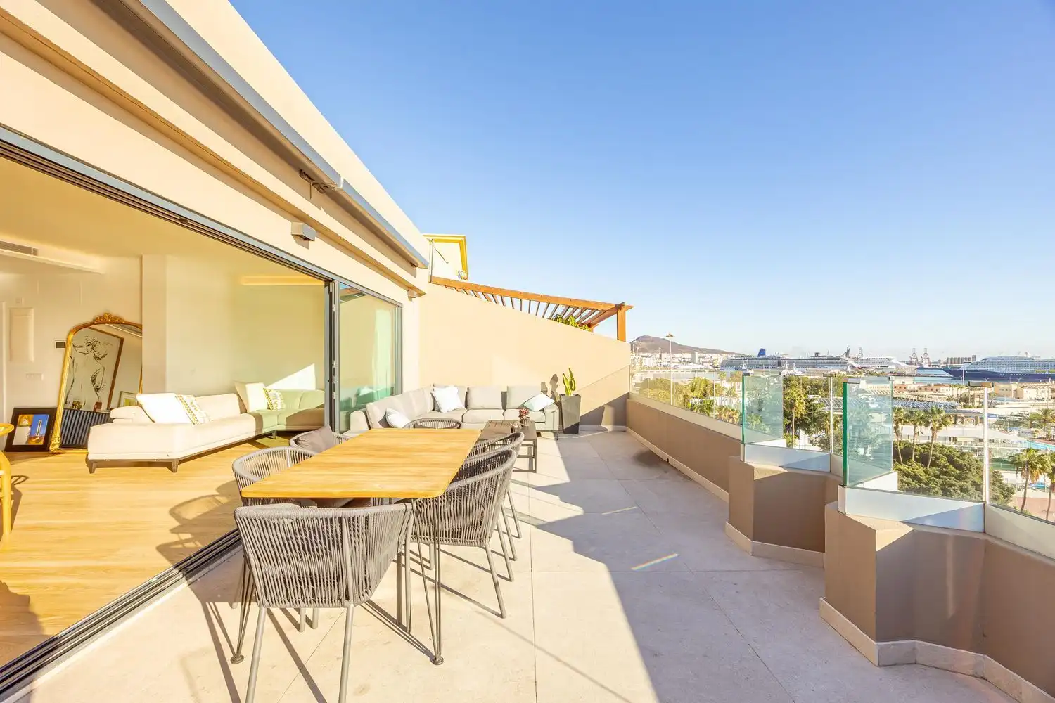 Terrasse von Dachboden zum Verkauf in Las Palmas de Gran Canaria mit Klimaanlage, Terrasse und Möbliert