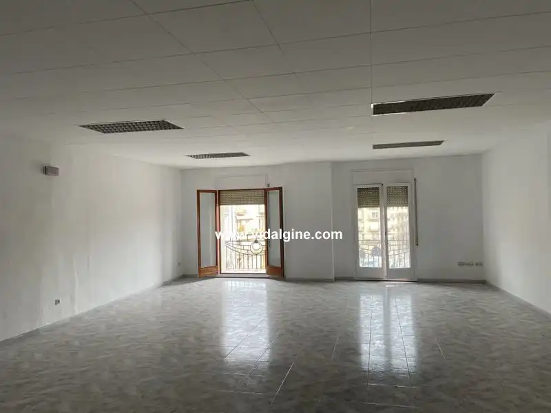 Local comercial de lloguer a Balaguer, imagen 3