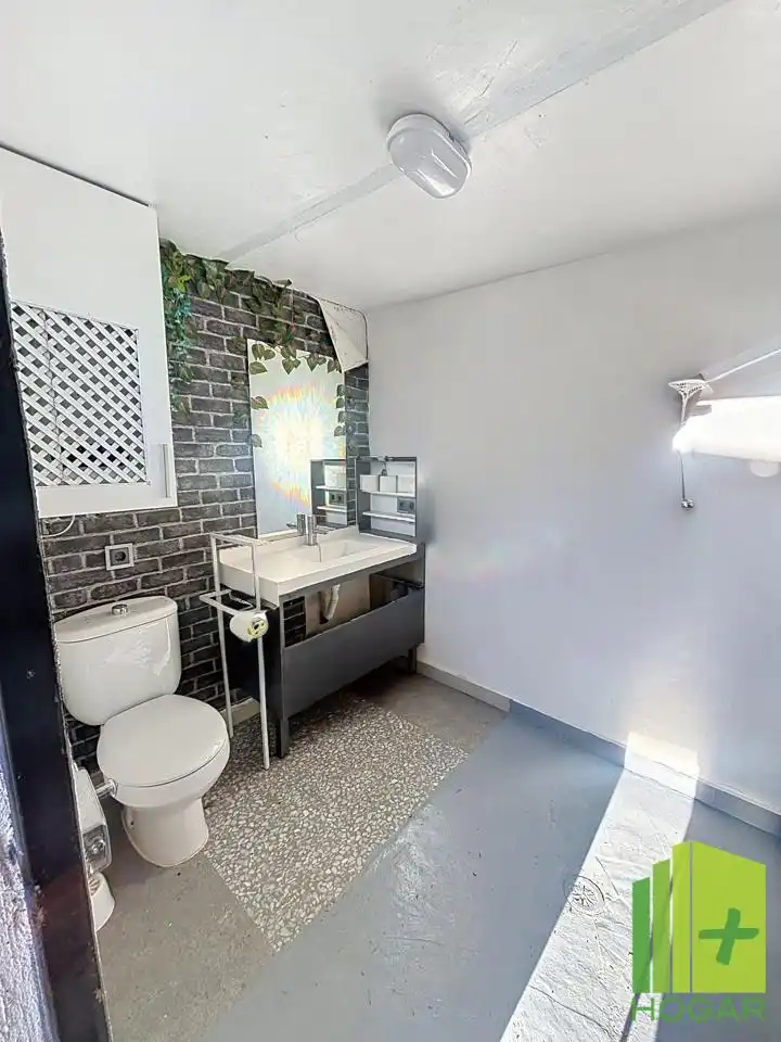 Bany de Casa o xalet en venda en La Guardia de Jaén amb Aire condicionat, Jardí privat i Terrassa