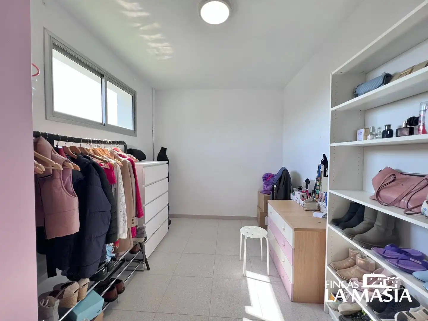 Dormitori de Casa o xalet en venda en Olivella amb Calefacció, Jardí privat i Piscina