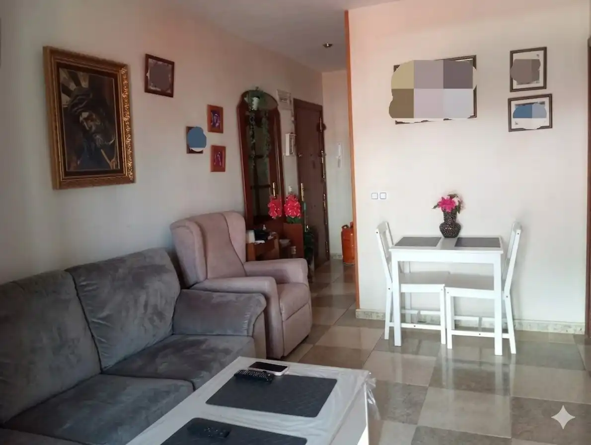 Living room of Flat for sale in Sevilla  with Air Conditioner, Storage room and Balcony