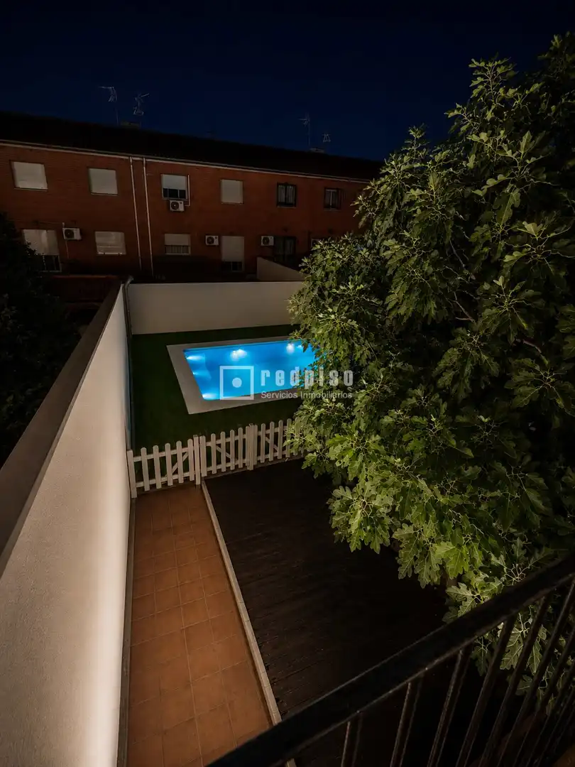 Piscina de Casa o chalet en venta en Alovera con Calefacción, Terraza y Trastero