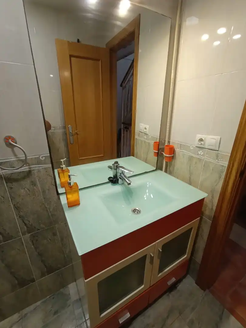 Bany de Casa adosada en venda en Almazora / Almassora amb Aire condicionat, Calefacció i Jardí privat