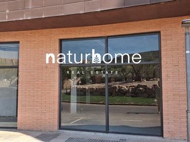 Locale commerciale in vendita a Carrer Fonts del Glorieta 19