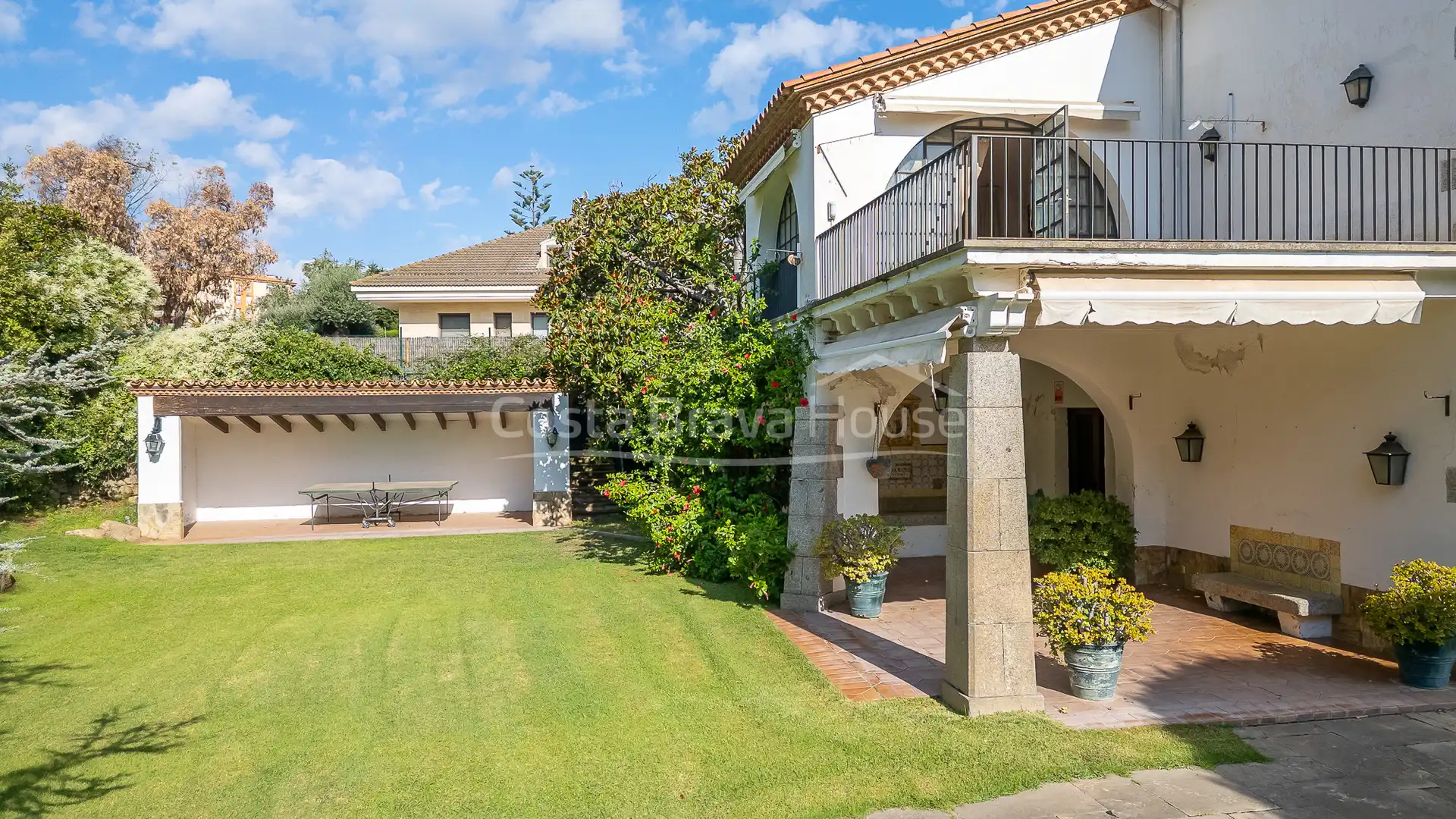 Vista exterior de Casa o xalet en venda en Sant Andreu de Llavaneres amb Calefacció, Jardí privat i Terrassa