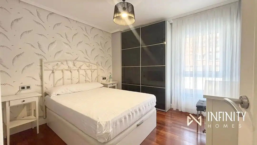 Habitación de Piso de alquiler en Bilbao  con Calefacción