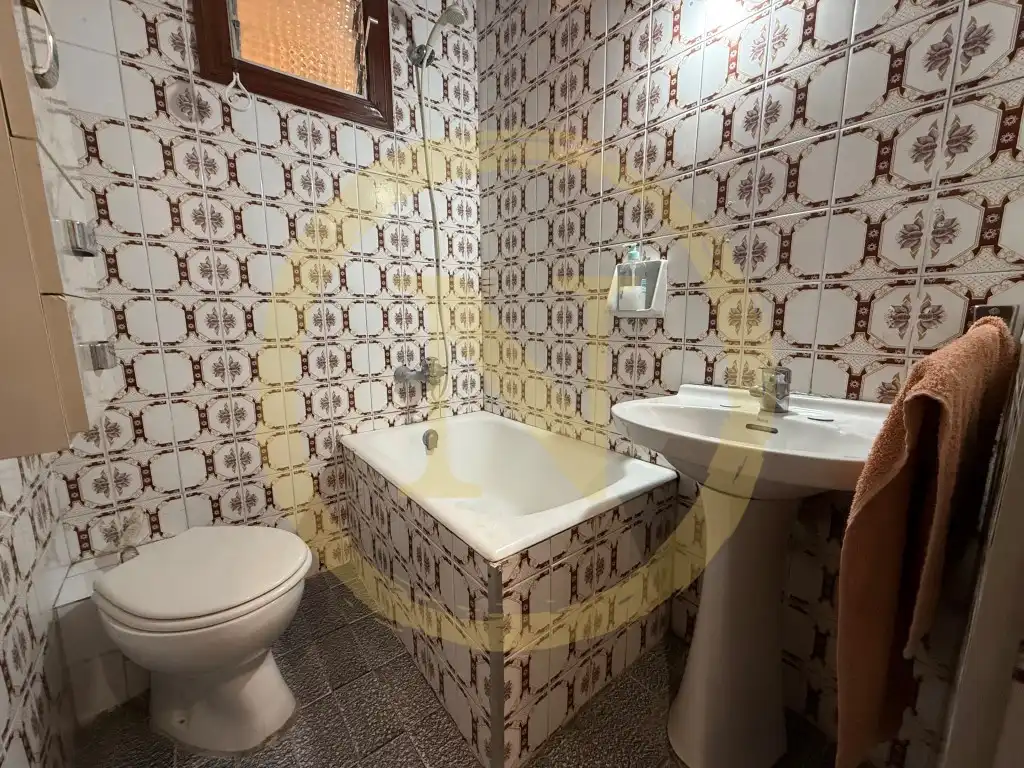 Baño de Piso en venta en L'Hospitalet de Llobregat con Balcón