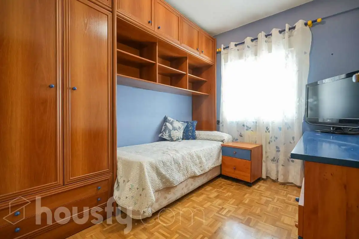 Bedroom of Flat for sale in Móstoles  with Air Conditioner, Heating and Terrace