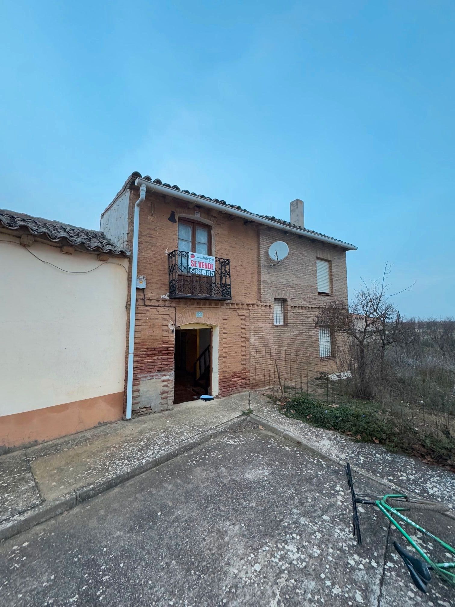 Vista exterior de Casa o xalet en venda en Villafrades de Campos amb Jardí privat i Traster