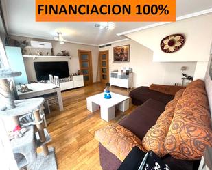 Sala d'estar de Dúplex en venda en La Muela amb Aire condicionat, Calefacció i Terrassa