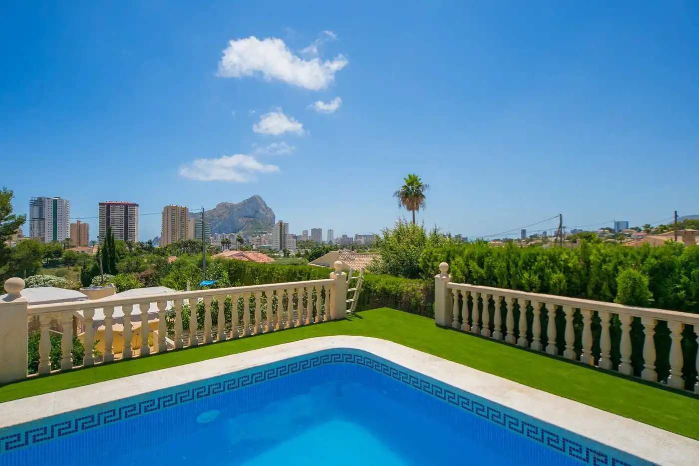 Villa avec piscine à vendre à Carrió - La Merced - Los Pinos, imagen 3