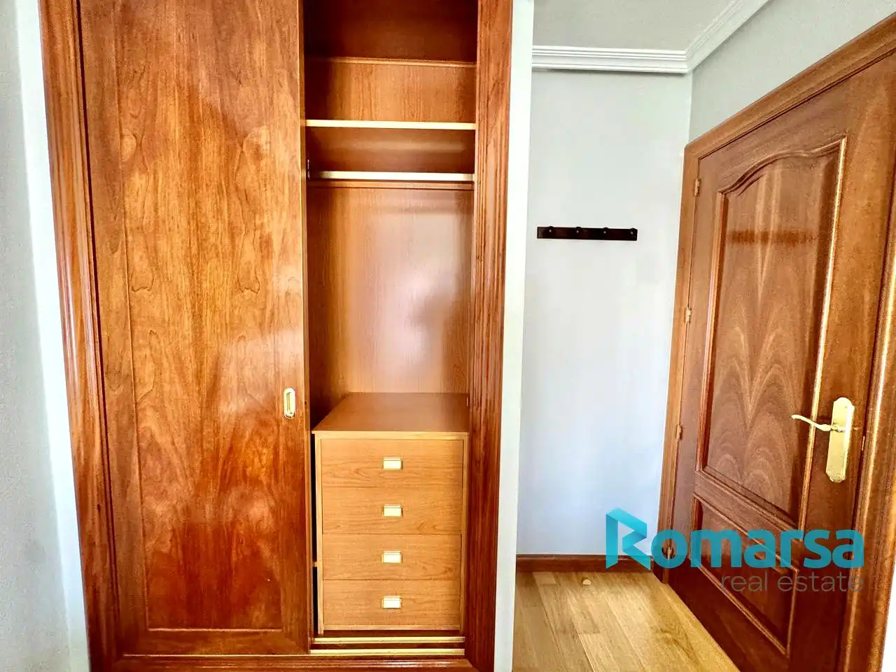 Bedroom of Flat for sale in Ávila  with Heating, Terrace and Furnished
