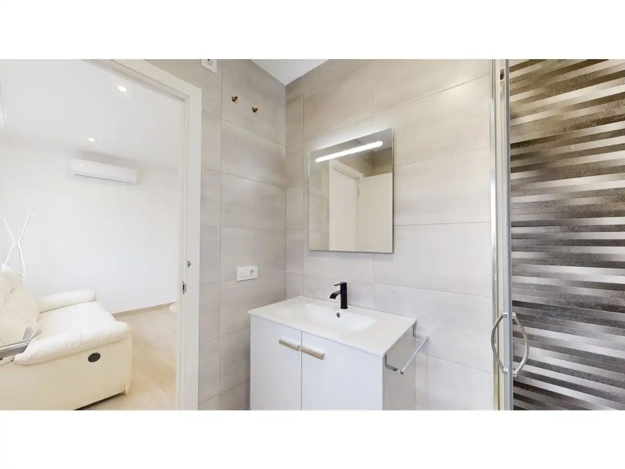 Baño de Piso en venta en Valencia con Jardín privado