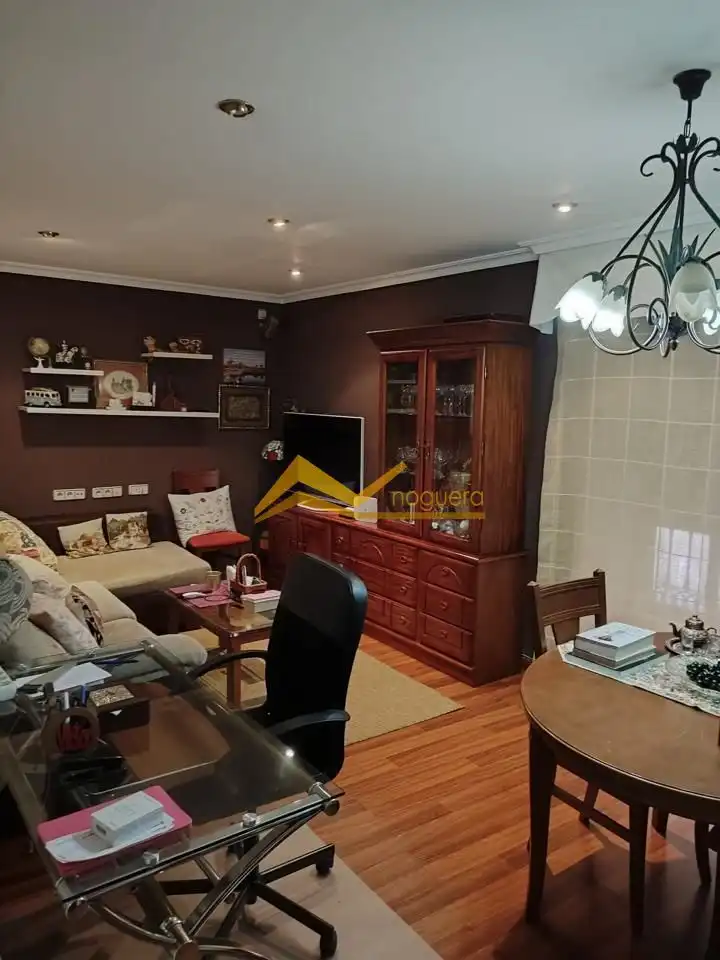 Casa amb terrassa en venda a canovas del castillo, imagen 15