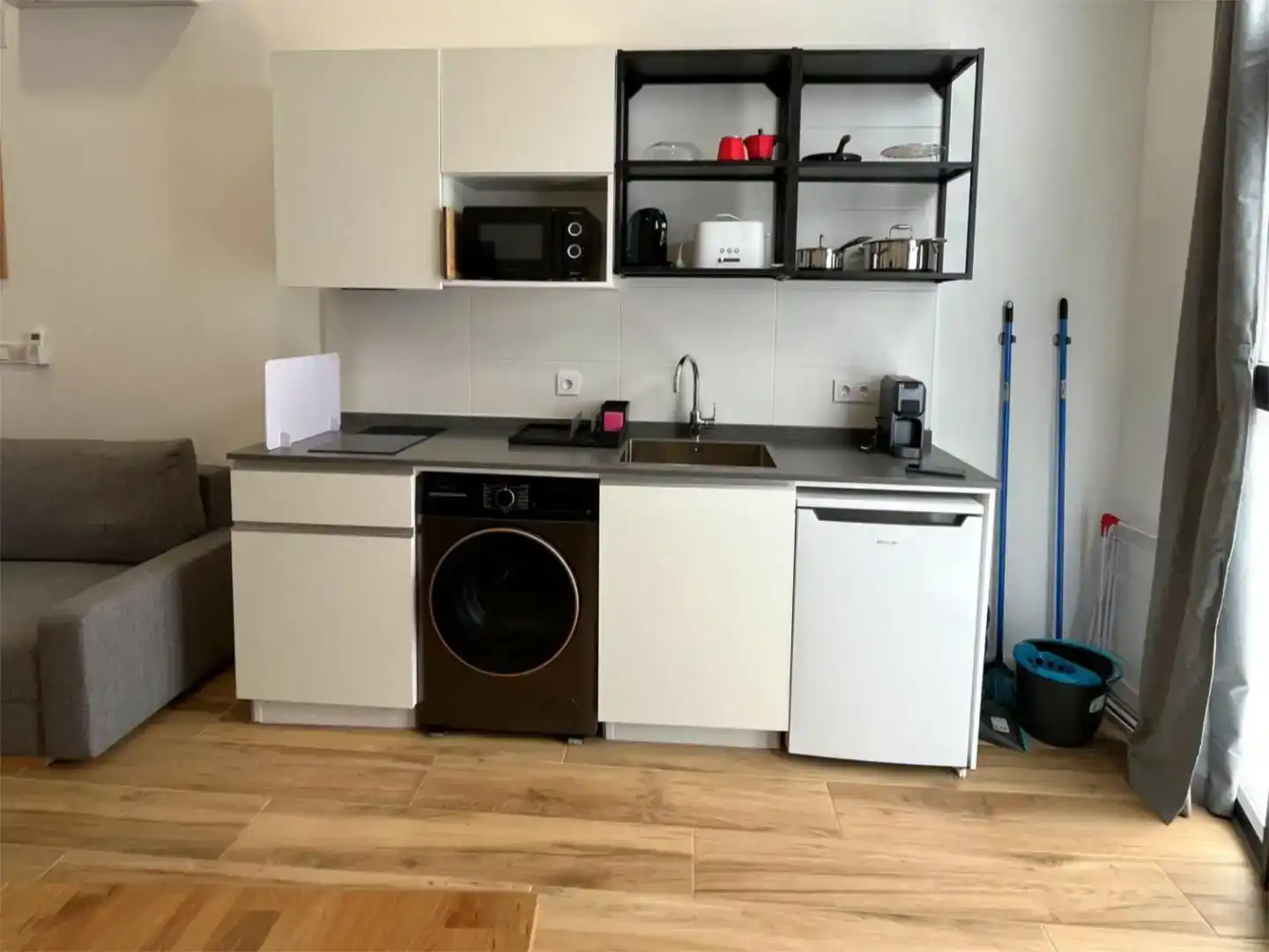 Küche von Wohnung zum Verkauf in Valencia mit Klimaanlage und Möbliert