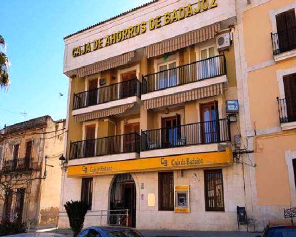 Local comercial en Venta en PZ España en Orellana la Vieja