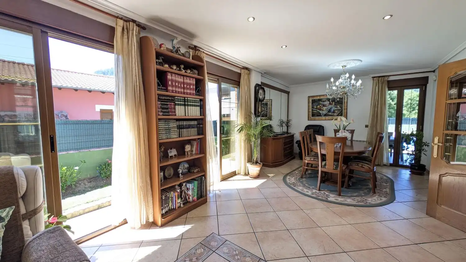 Houses for sale in Los Corrales de Buelna   with Heating, Private garden and Terrace