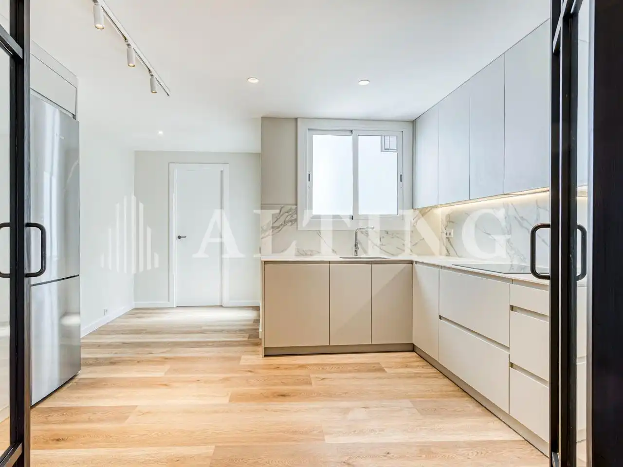 Cocina de Piso de alquiler en Barcelona con Aire acondicionado, Calefacción y Parquet