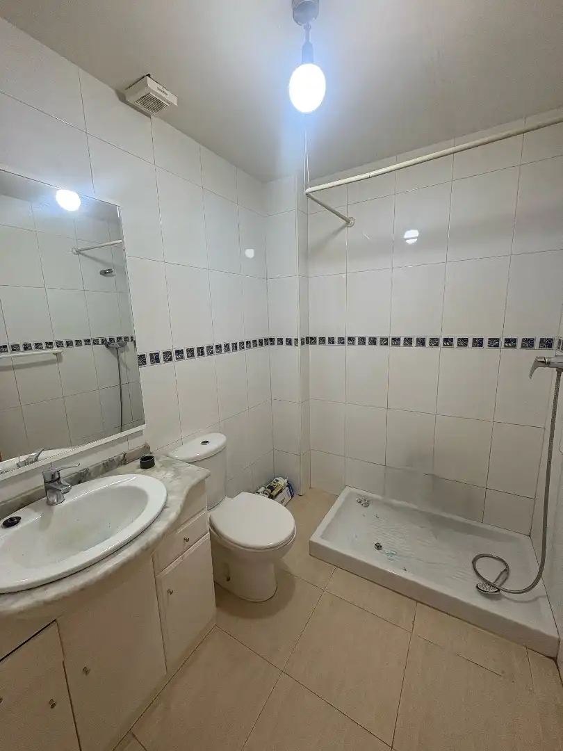Baño de Dúplex de alquiler en Olèrdola con Aire acondicionado, Calefacción y Terraza