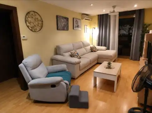 Piso con ascensor en venta en pasaje Llunas 15