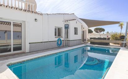 Piscina de Casa o xalet en venda en Mijas amb Aire condicionat, Jardí privat i Terrassa