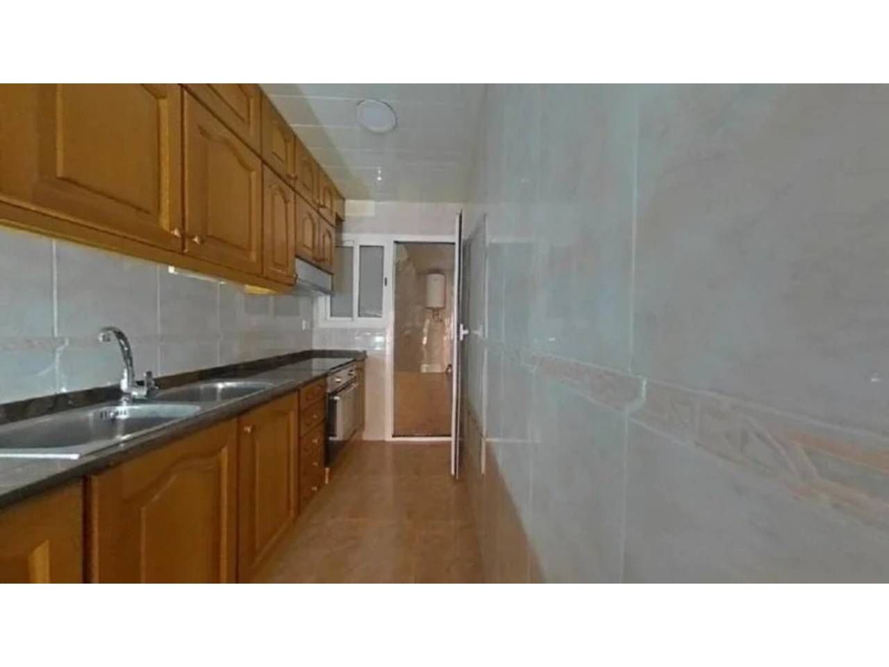 Cuina de Pis en venda en Santa Coloma de Gramenet amb Terrassa