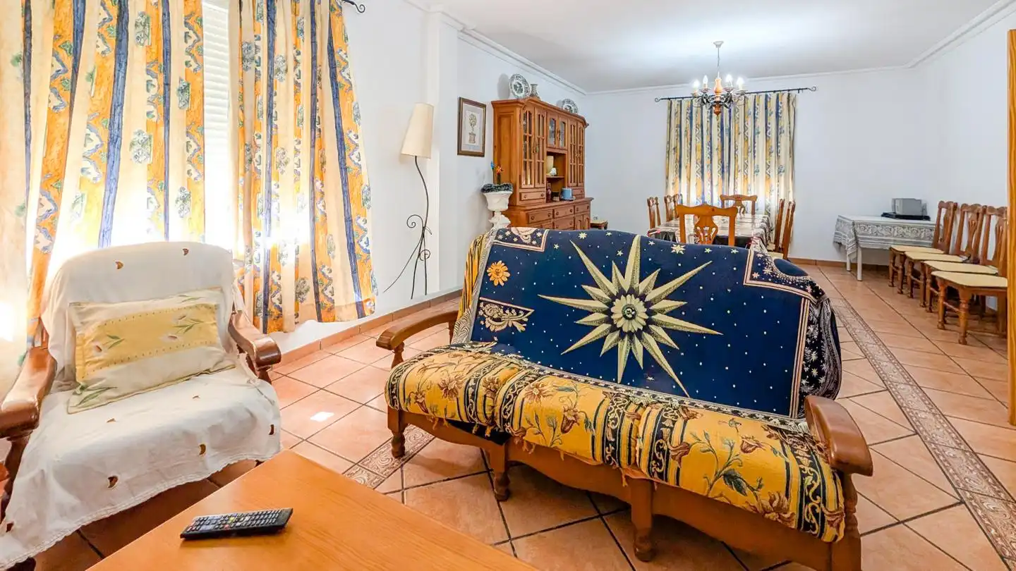 Sala d'estar de Casa o xalet en venda en Elche / Elx amb Aire condicionat, Jardí privat i Terrassa