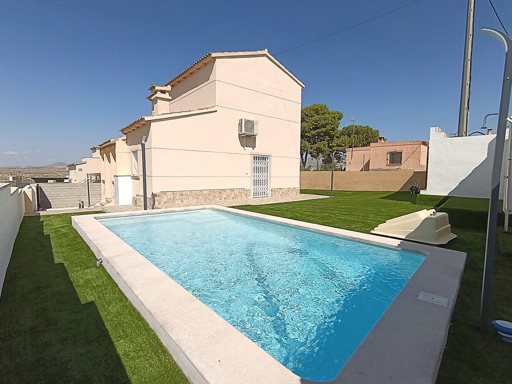 Piscina de Casa o chalet de alquiler en Busot con Terraza