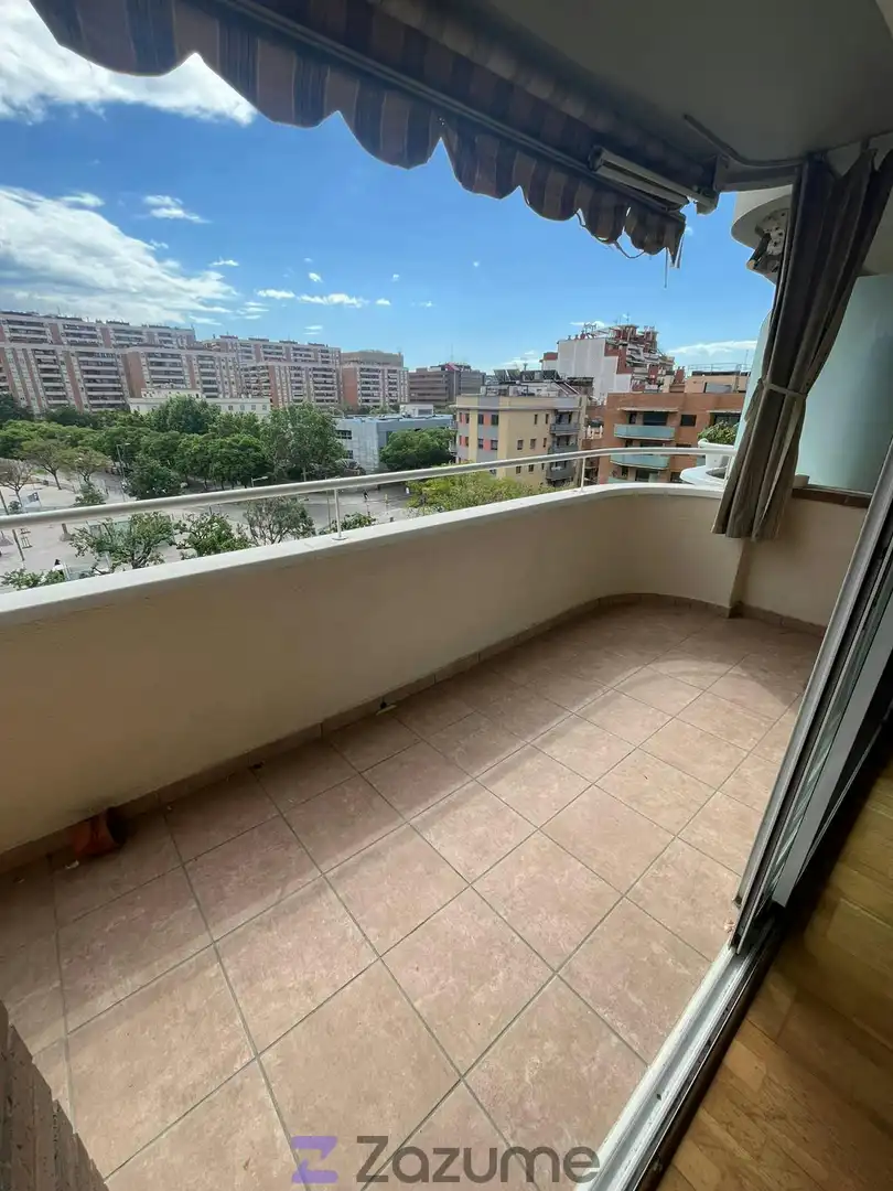 Terrassa de Pis de lloguer en L'Hospitalet de Llobregat amb Aire condicionat, Calefacció i Terrassa