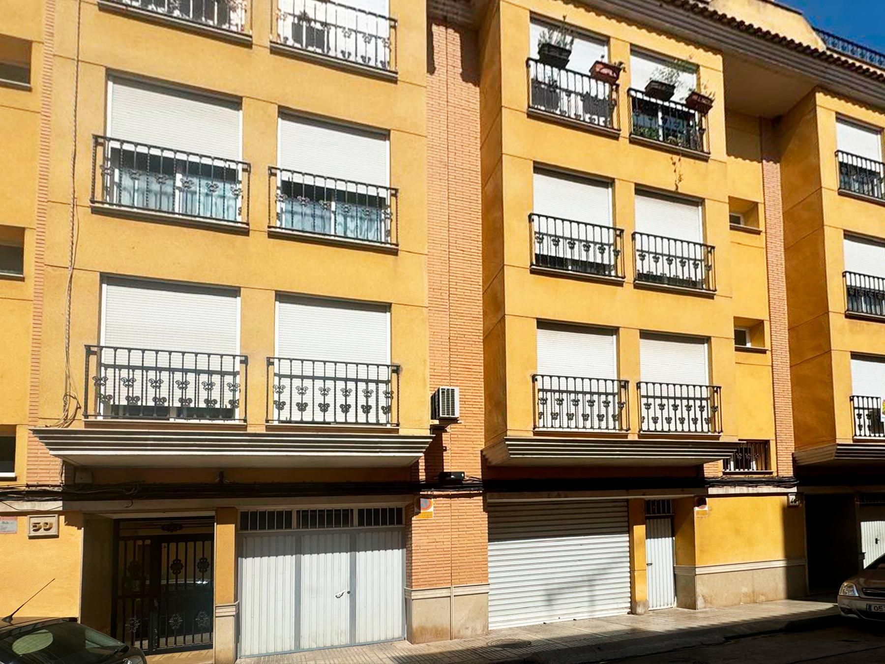 Exterior view of Flat for sale in Alzira  with Storage room