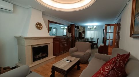 Photo 4 of Houses for rent in Avenida de las Ciencias, Colores - Entreparques, Sevilla Capital