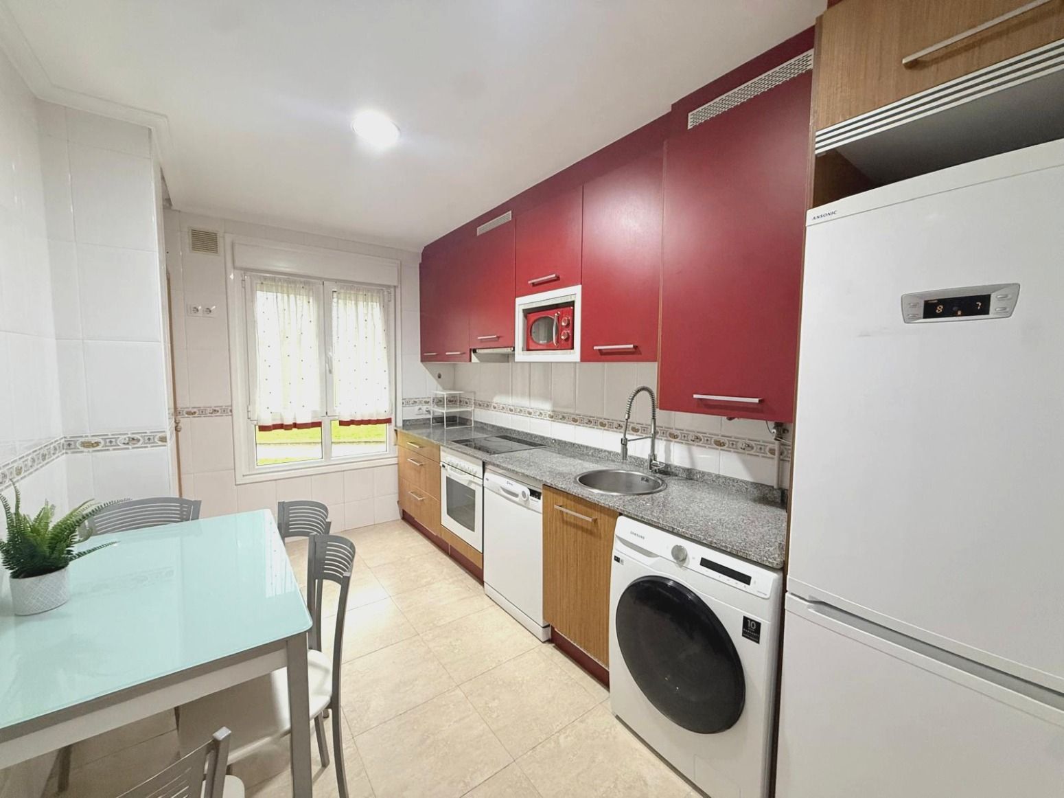 Kitchen of Flat for sale in Avilés  with Storage room
