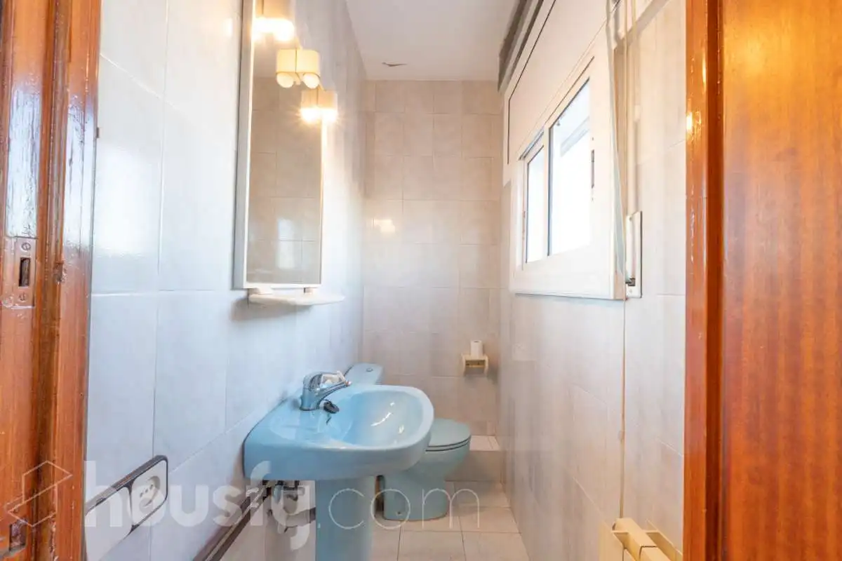 Duplexes for sale in RB SALVADOR SAMA, Centre Vila