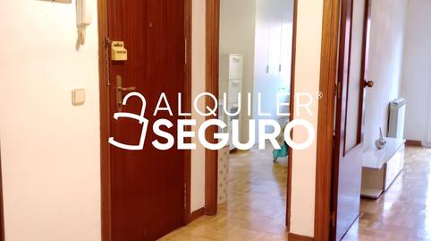 Foto 3 de Pis de lloguer a De José María de Pereda, Ventas, Madrid