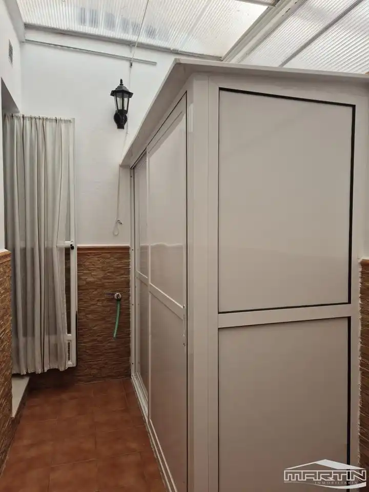 Habitación de Planta baja en venta en Lucena con Aire acondicionado, Terraza y Trastero