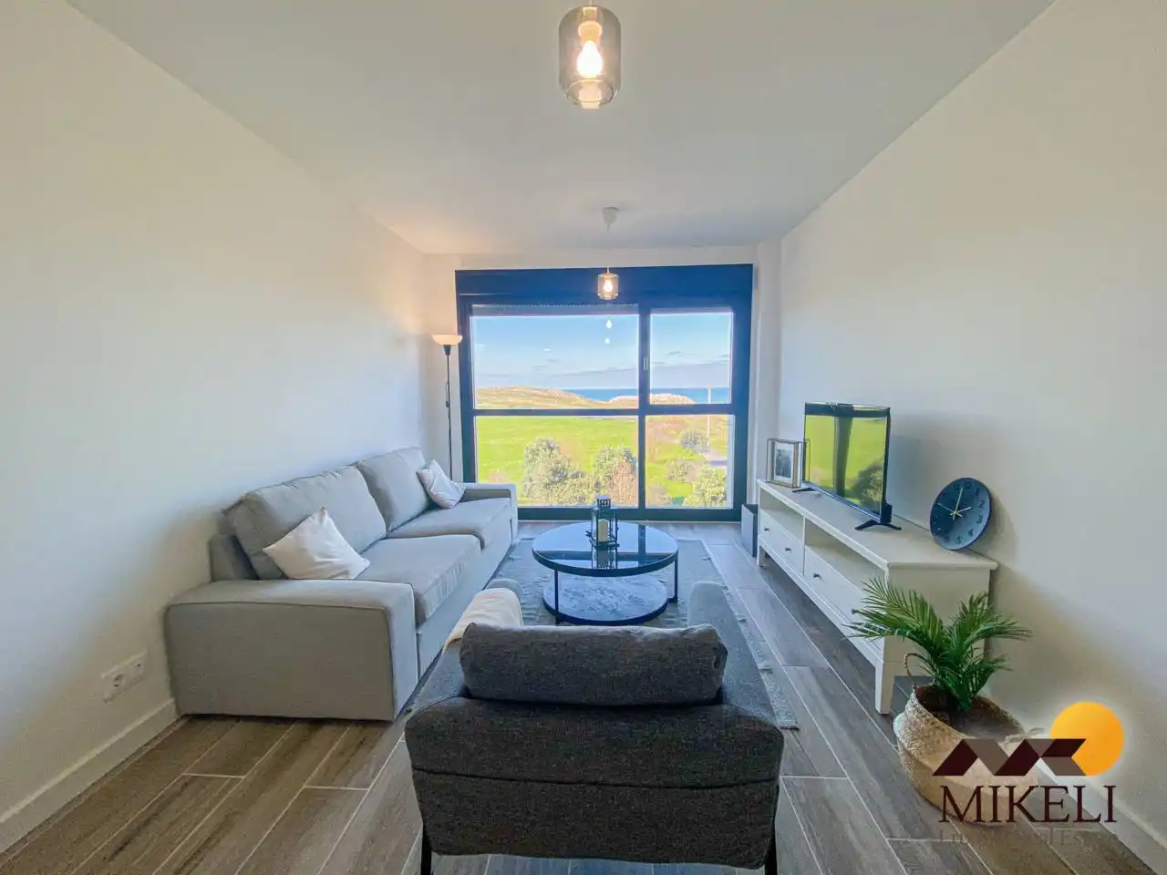 Sala de estar de Piso de alquiler en Santa Cruz de Bezana con Calefacción, Terraza y Trastero