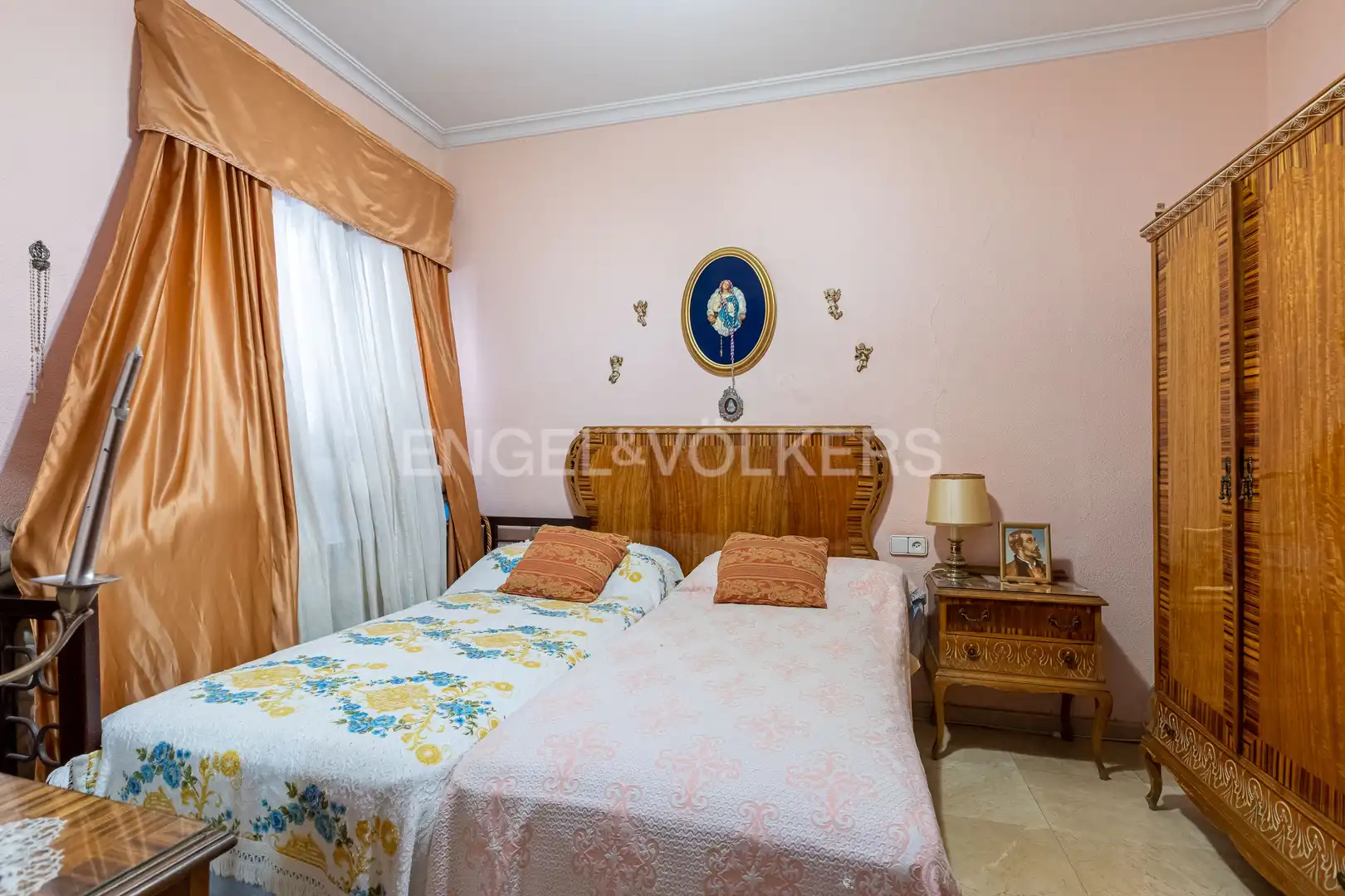 Schlafzimmer von Haus oder Chalet zum Verkauf in Sevilla mit Klimaanlage, Heizung und Abstellraum