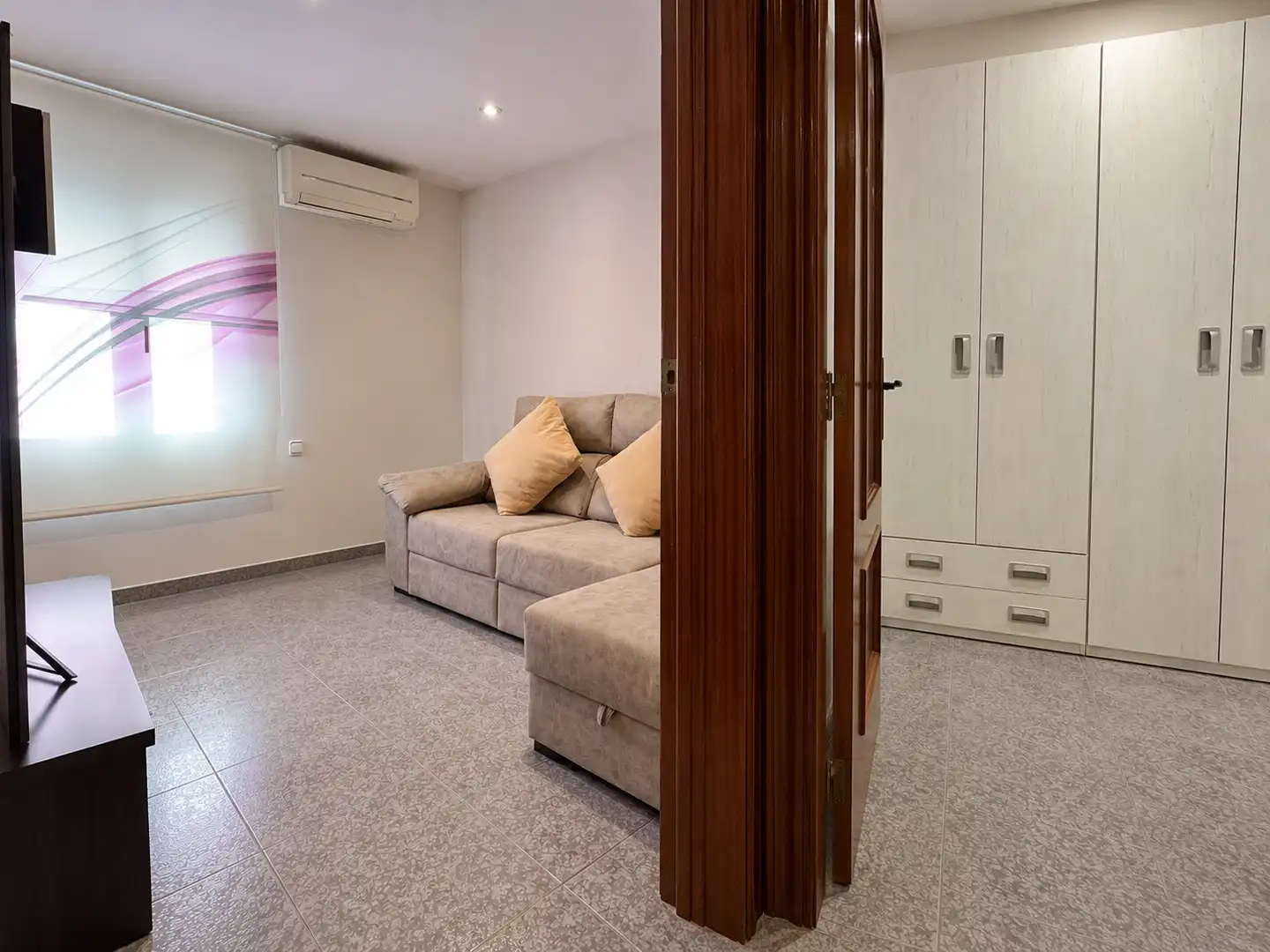Sala de estar de Piso en venta en Sant Boi de Llobregat con Aire acondicionado, Terraza y Trastero