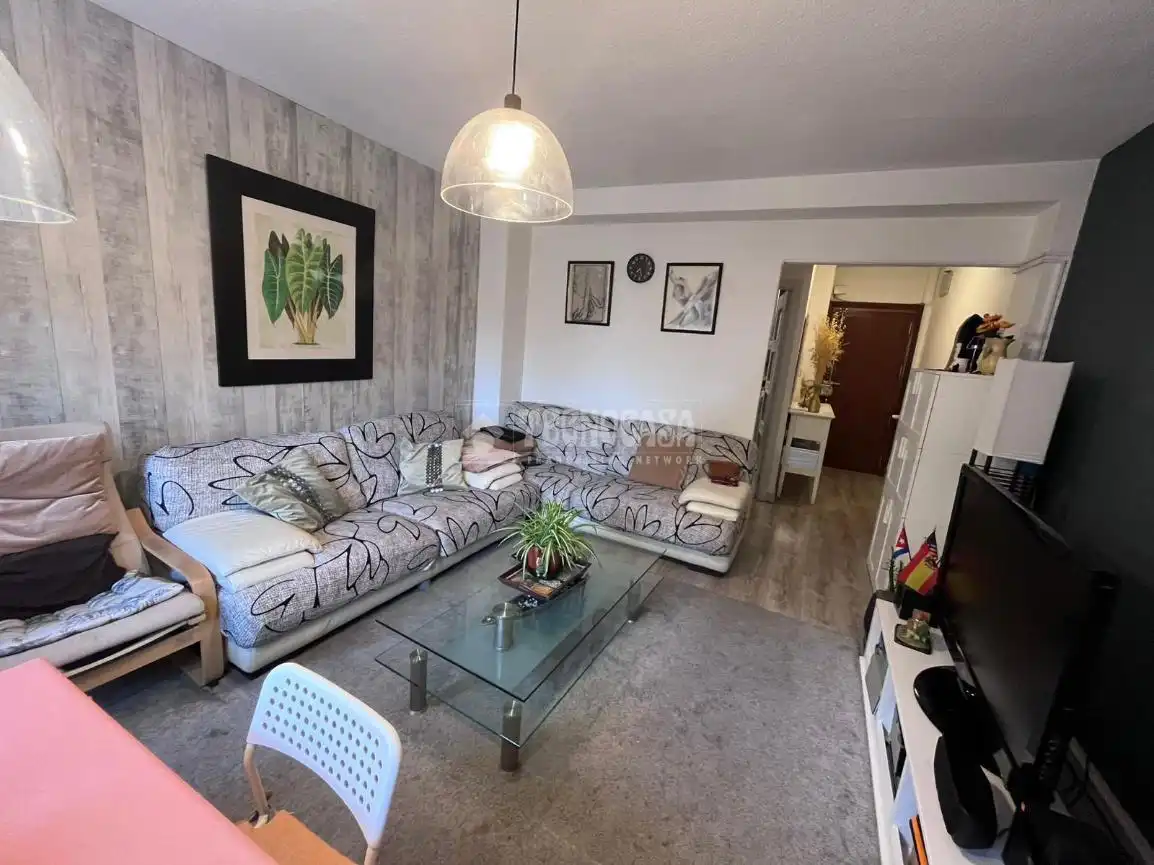 Sala d'estar de Pis en venda en Torrejón de Ardoz amb Calefacció i Piscina