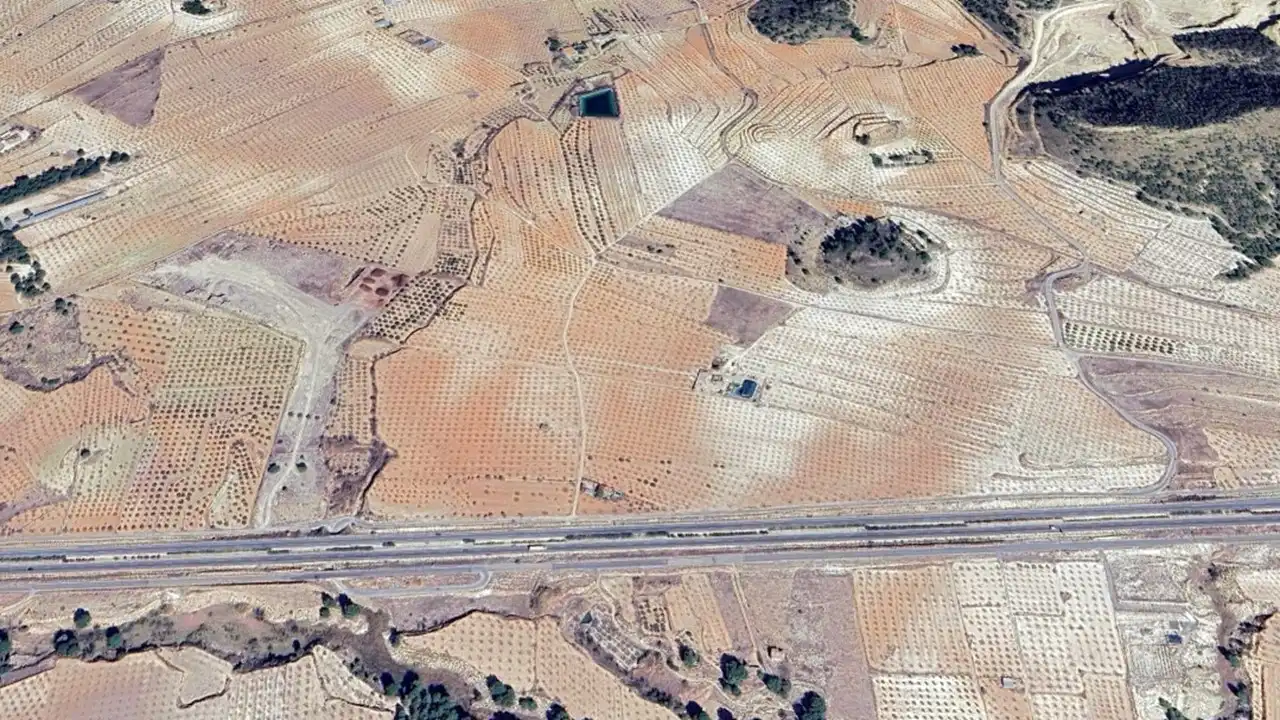 Lands and plots for sale in Paraje Ardal, imagen 3