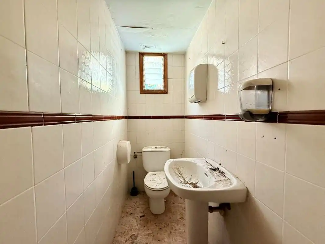 Baño de Edificio en venta en Ondara