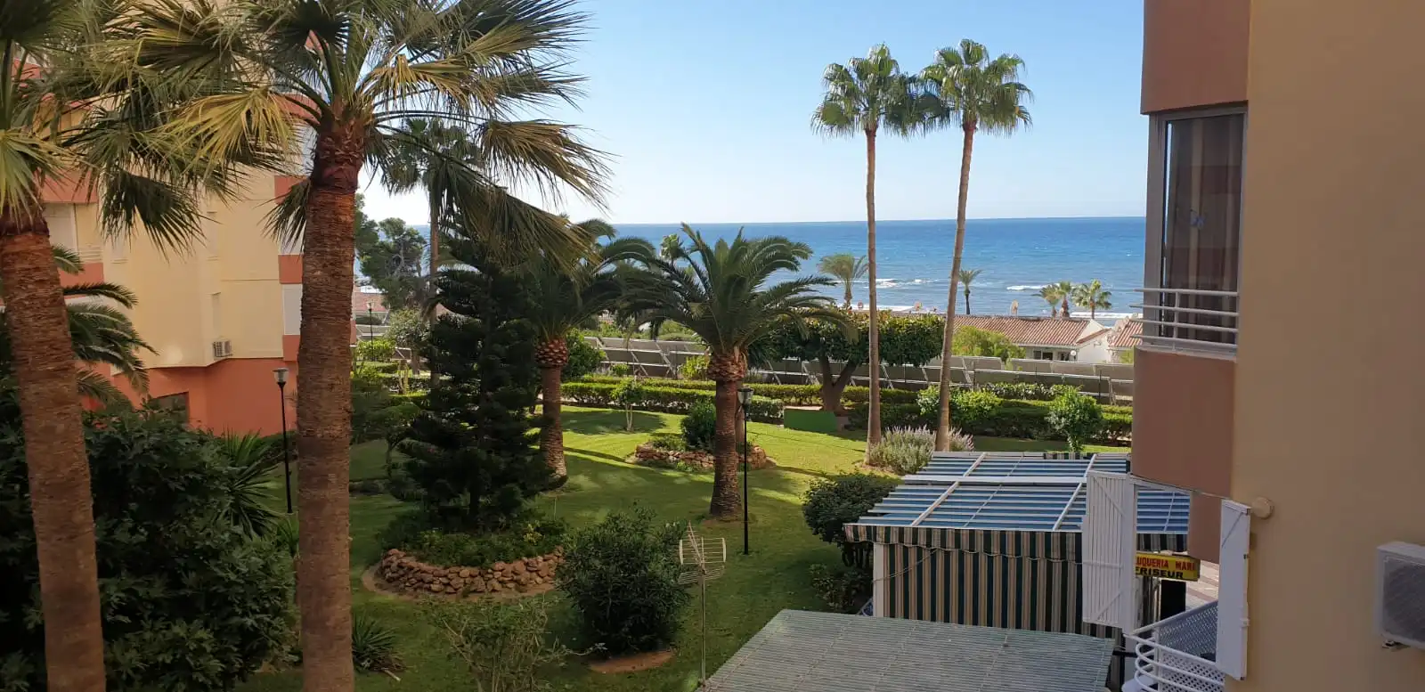 Jardín de Apartamento de alquiler en Torrox con Amueblado, Microondas y TV