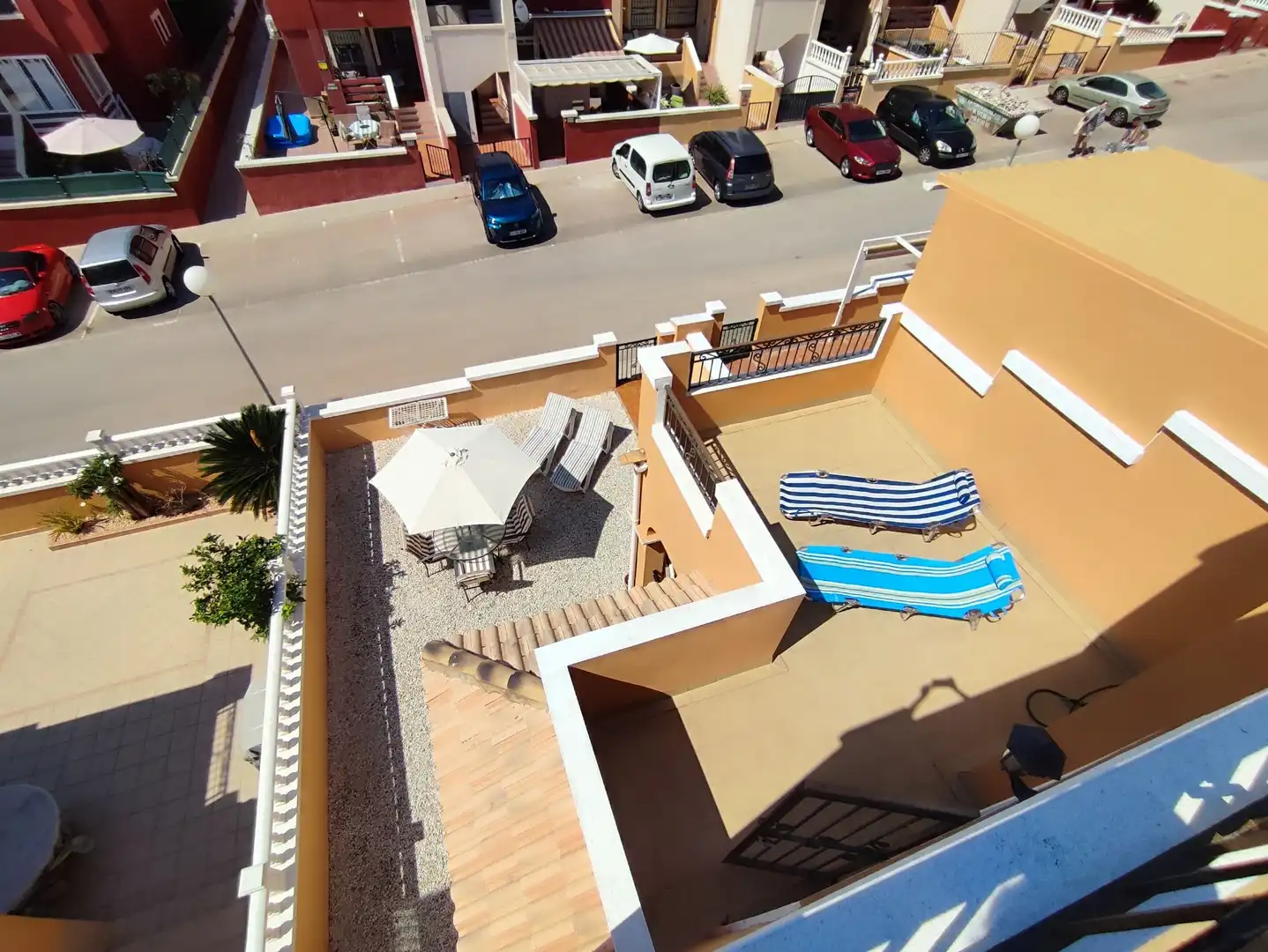 Terrasse von Einfamilien-Reihenhaus zum Verkauf in Orihuela mit Klimaanlage, Terrasse und Möbliert