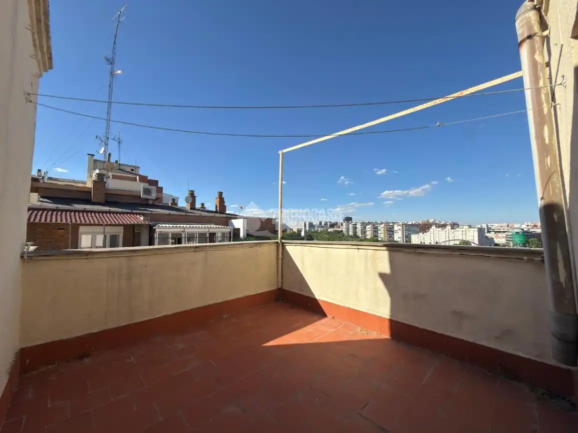 Terraza de Ático en venta en Madrid con Calefacción, Terraza y Balcón